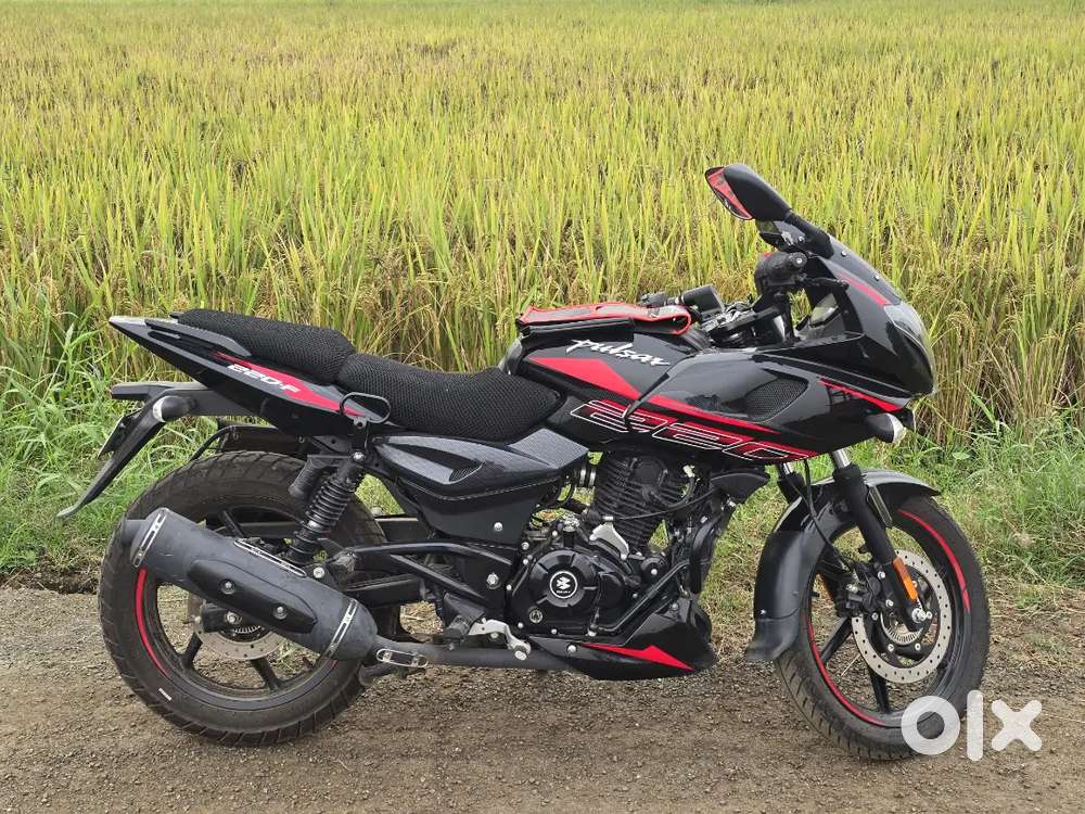 Bajaj pulsar 220 f   (not used bike)