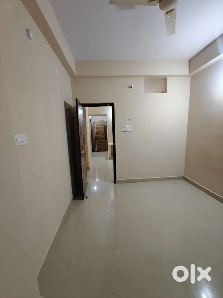 1bhk, 2nd flr, lift available,5km frm kphb