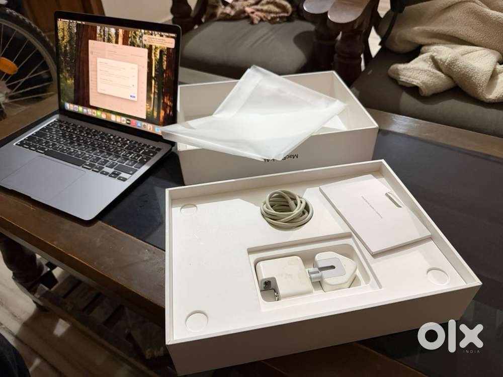 Apple macbook air 2 years old