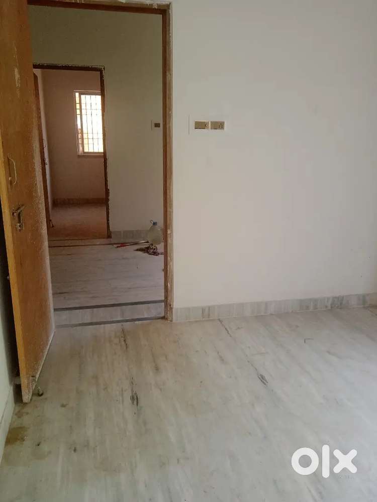 3Bhk new Flat with lift sell at santoshpur trikon park @ 50lacs