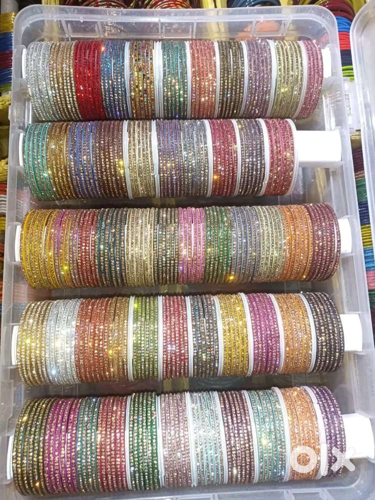 Need Sales Girl For Cosmetic Shop