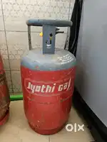 Eempty Gas Cylinder and Regulator