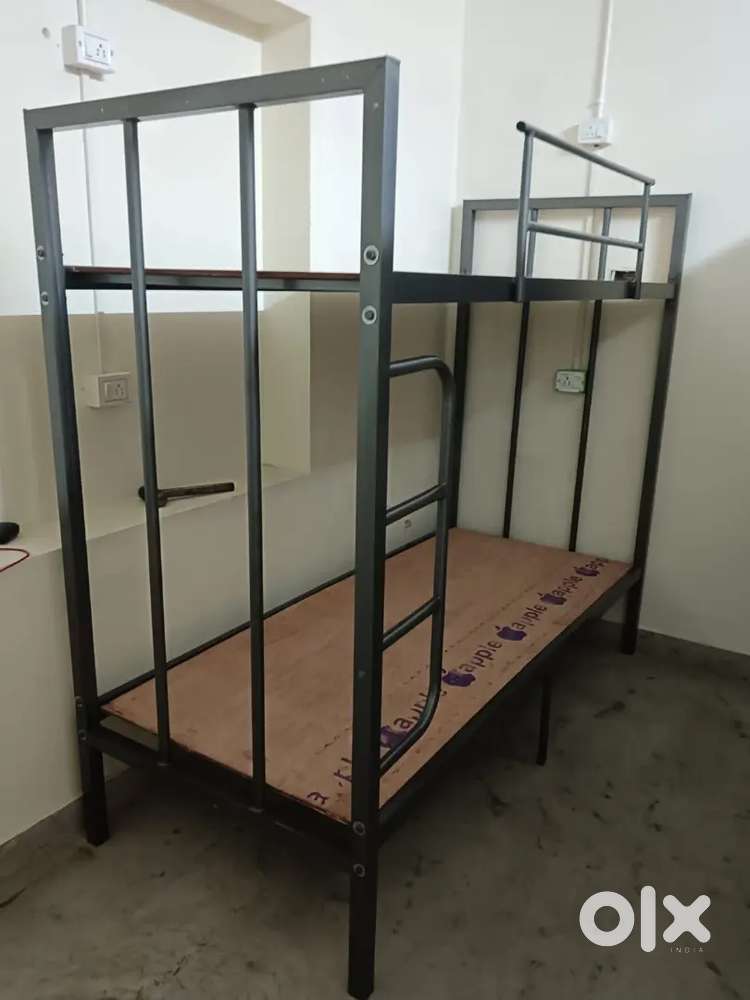 Bunker beds :⁠-⁠O