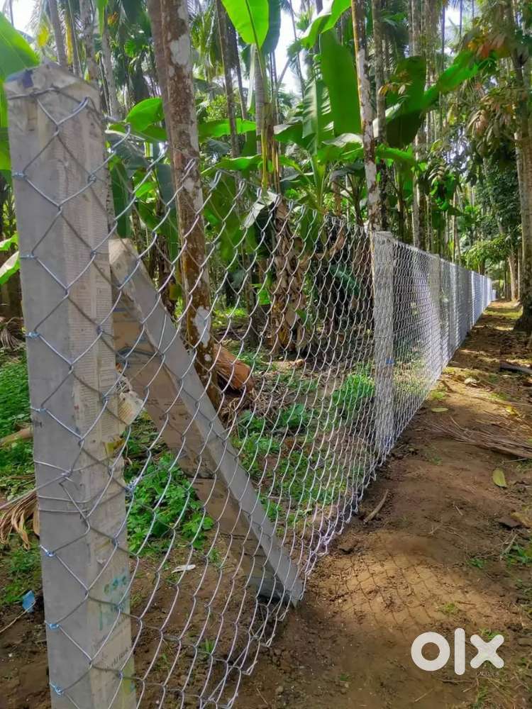 Barbed wire fencing slab wall chain link fencing