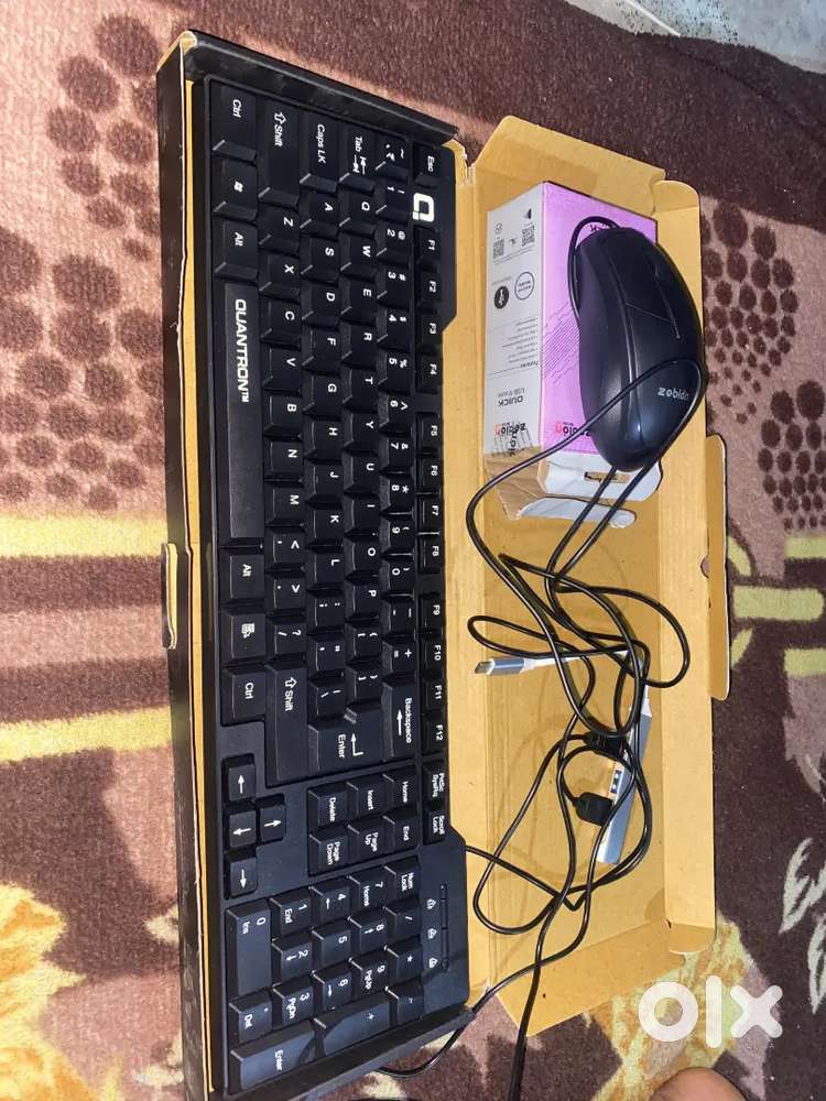 Keyboard and USB c type and mouse