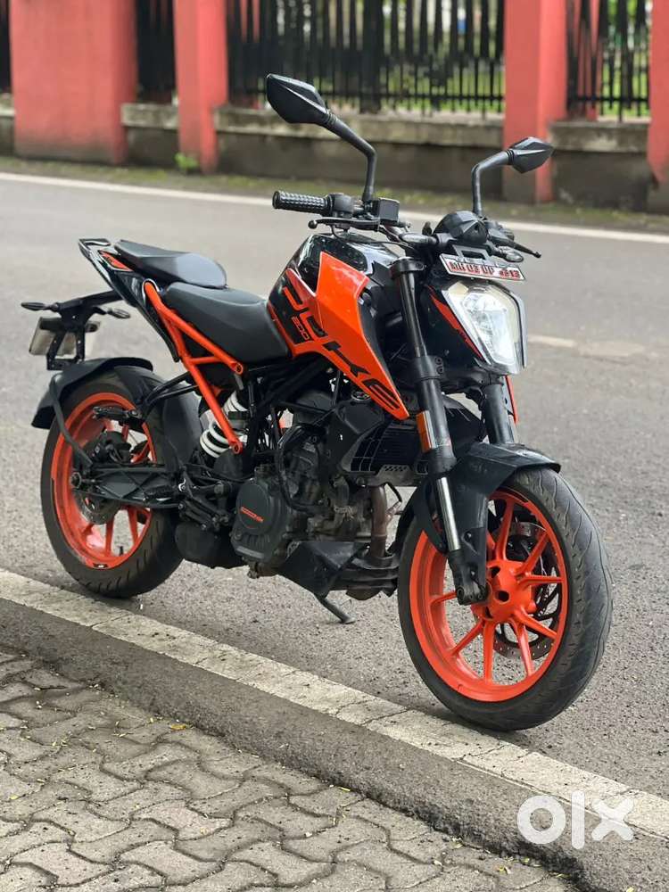 Duke 200 ABS