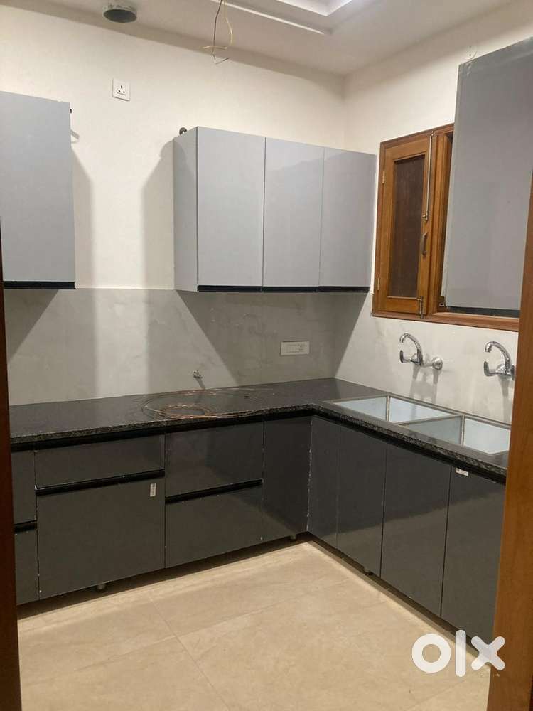 Flat 1 room set nd 2 room flat available for rent in mohali..