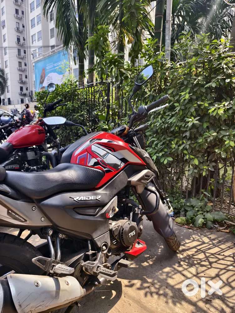 Bike is 5 years PPF done, no dents on the body of the bike