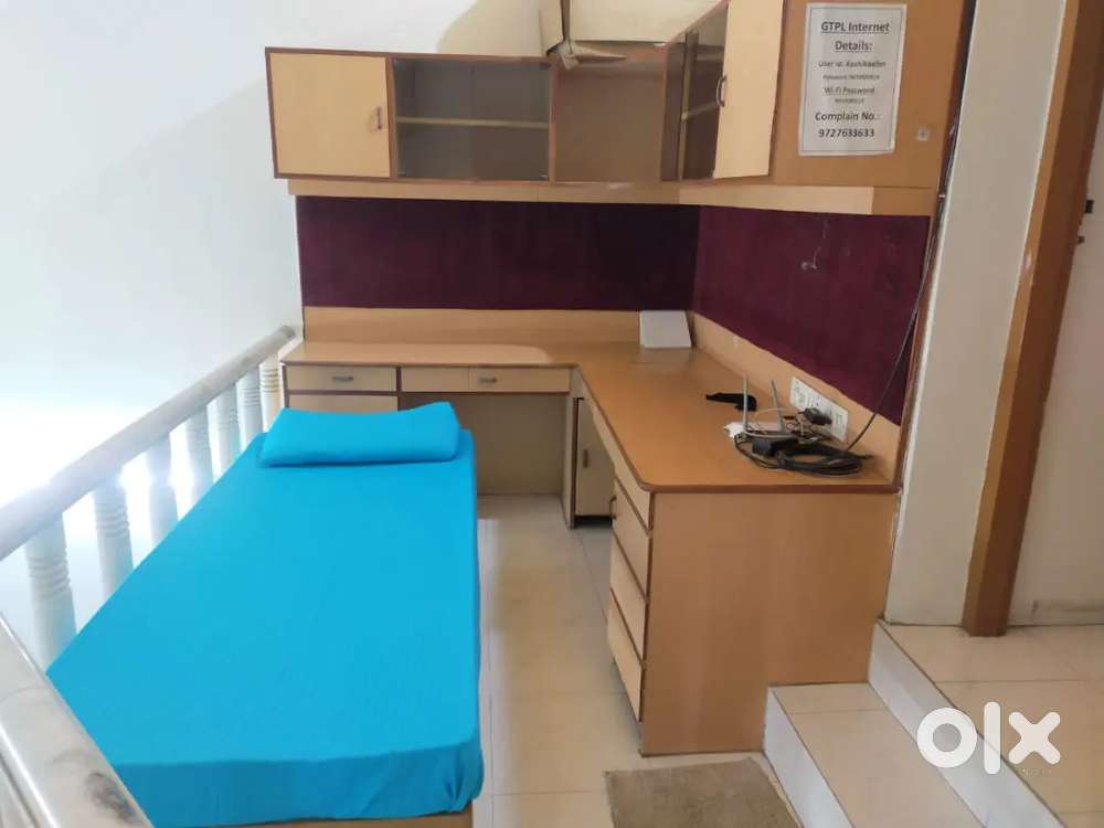 Boys and girls mate affordable price me pg mil jayega