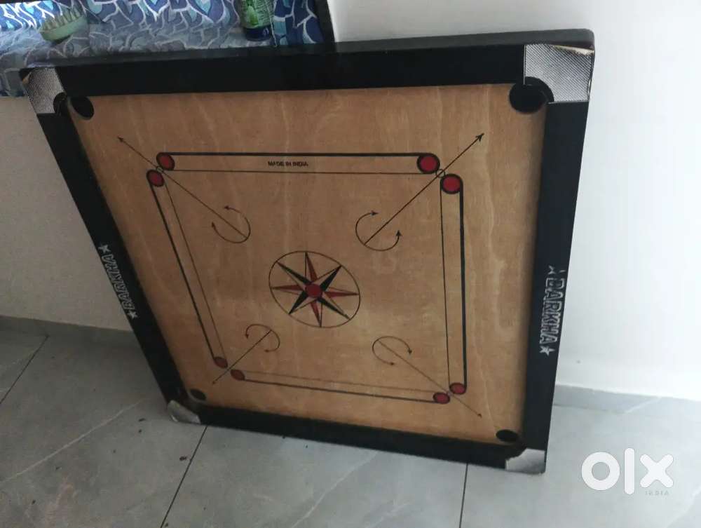 Full size carrom