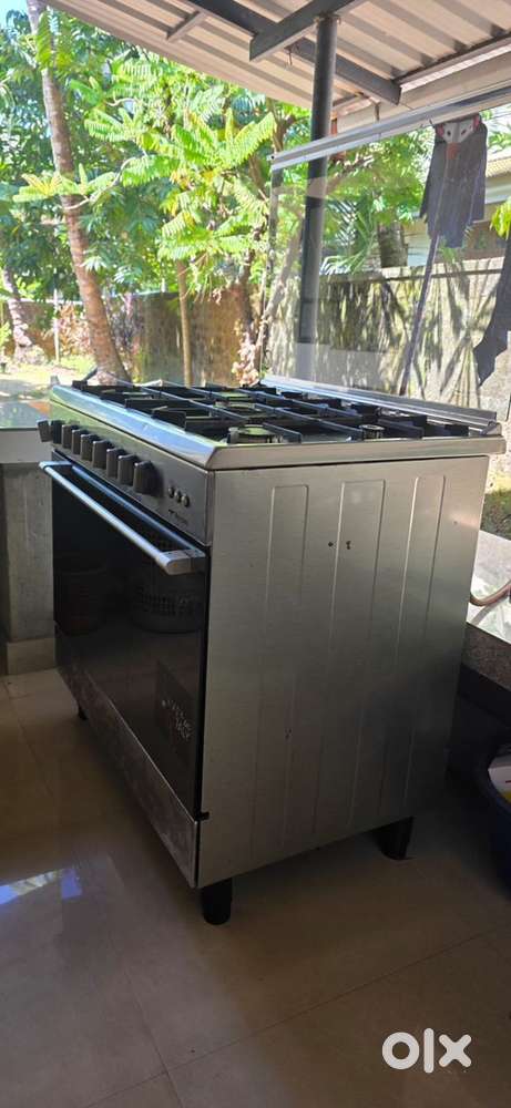 Cooking range oven