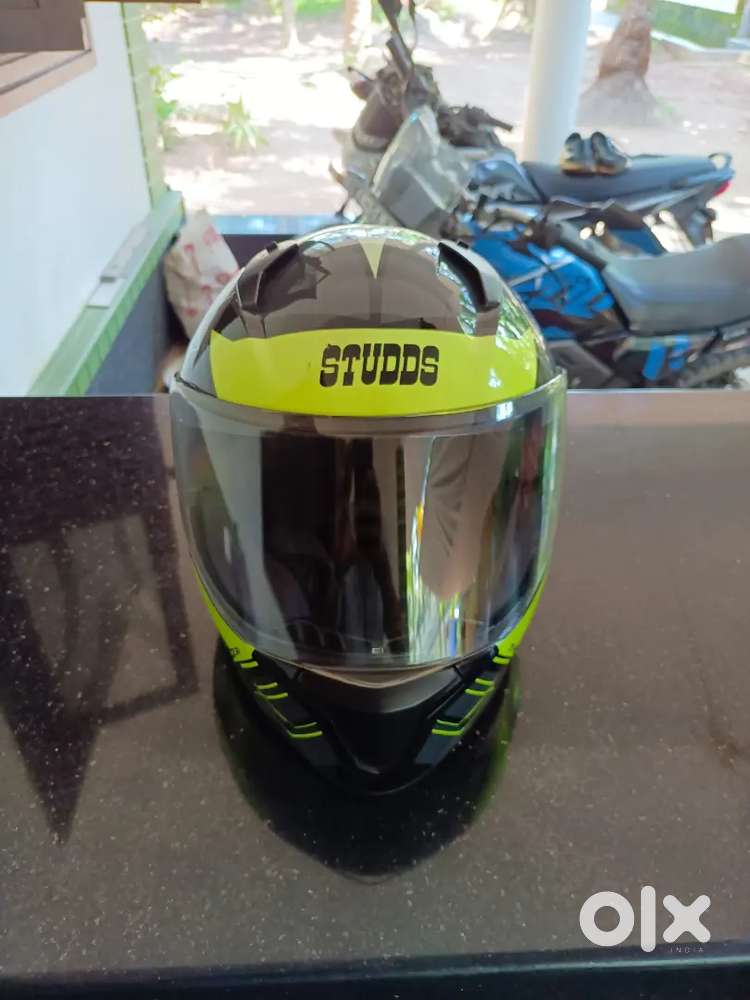 STUDS THUNDER FULL COVER HELMET