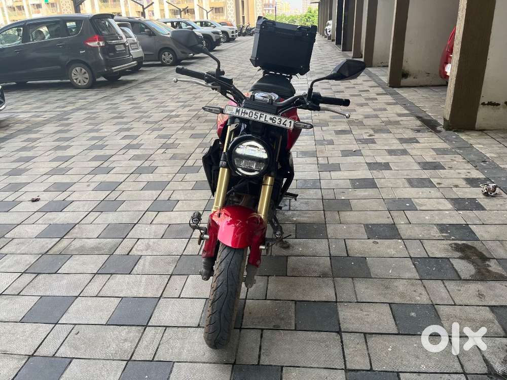 CB300R with accessories