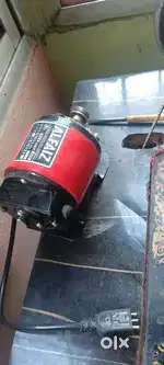 Machine motar