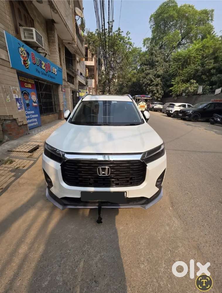 Honda Elevate 2023 Petrol 15700 Km Driven Zx Cvt Top model