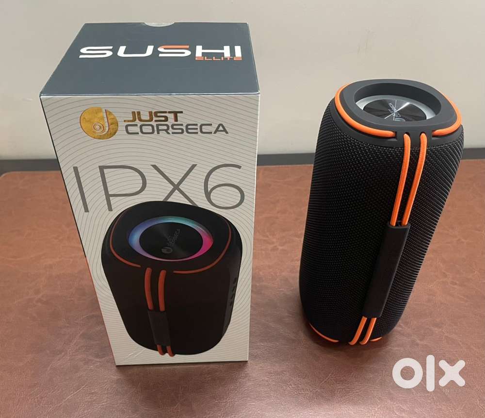 Portable bluetooth speaker