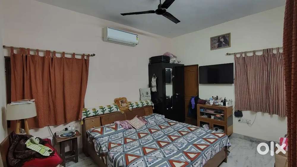 1 room vaccent in 2bhk only for female
