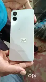 I am बिना  in new I phone