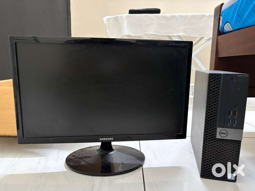 i5 intel CPU computer with monitor