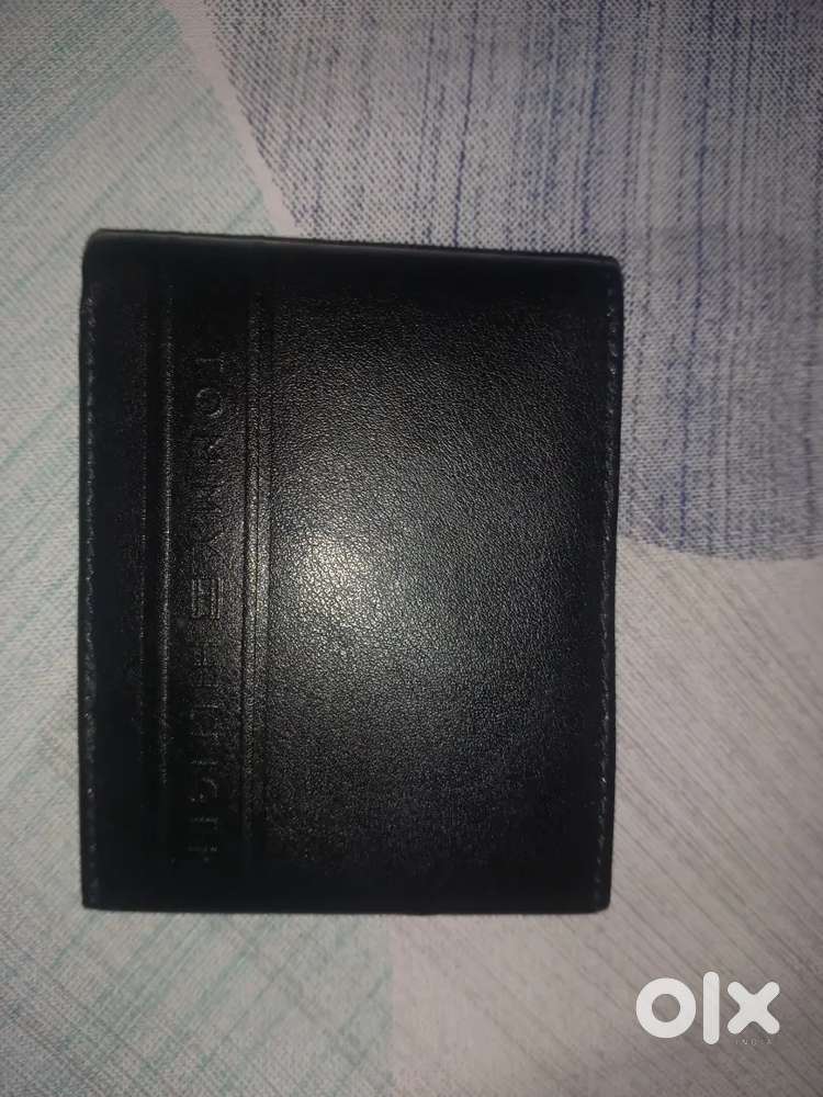 Tommy hilfiger wallet