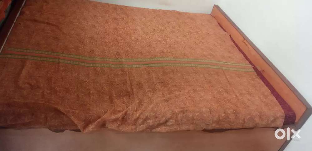 King size bed with mattress