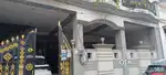 3BHK well Maintained Portion in Thakurganj with Parking. Only Hindu .