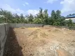 6CENT HOUSE PLOT CHAVADIMUKKU SREEKARIYAM