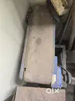 Glass polishing machine