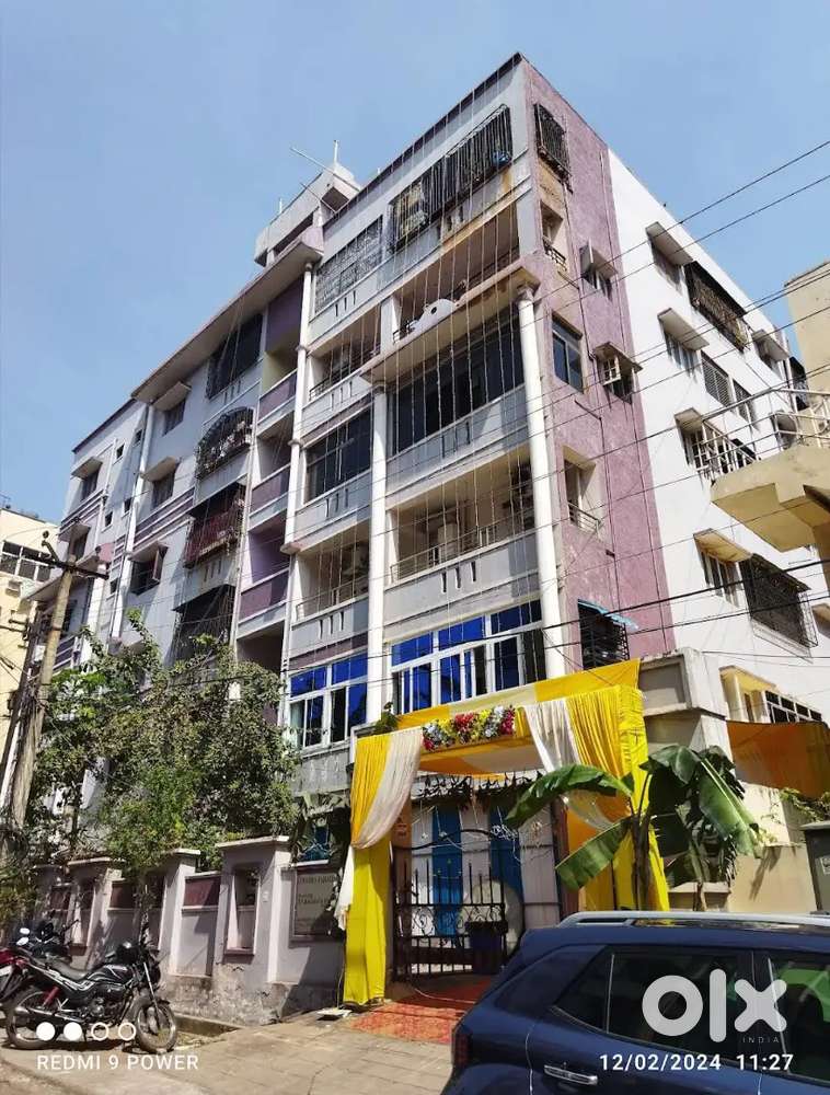 Sale 3Bhk, BEACH view FLAT , EAST facing