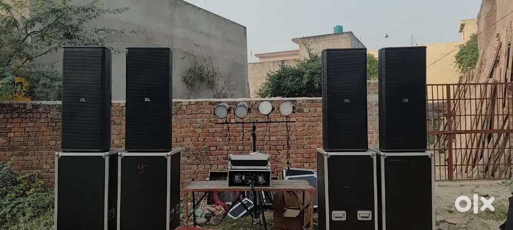 Dj system,4 box jbl ,1 base ,2 machine