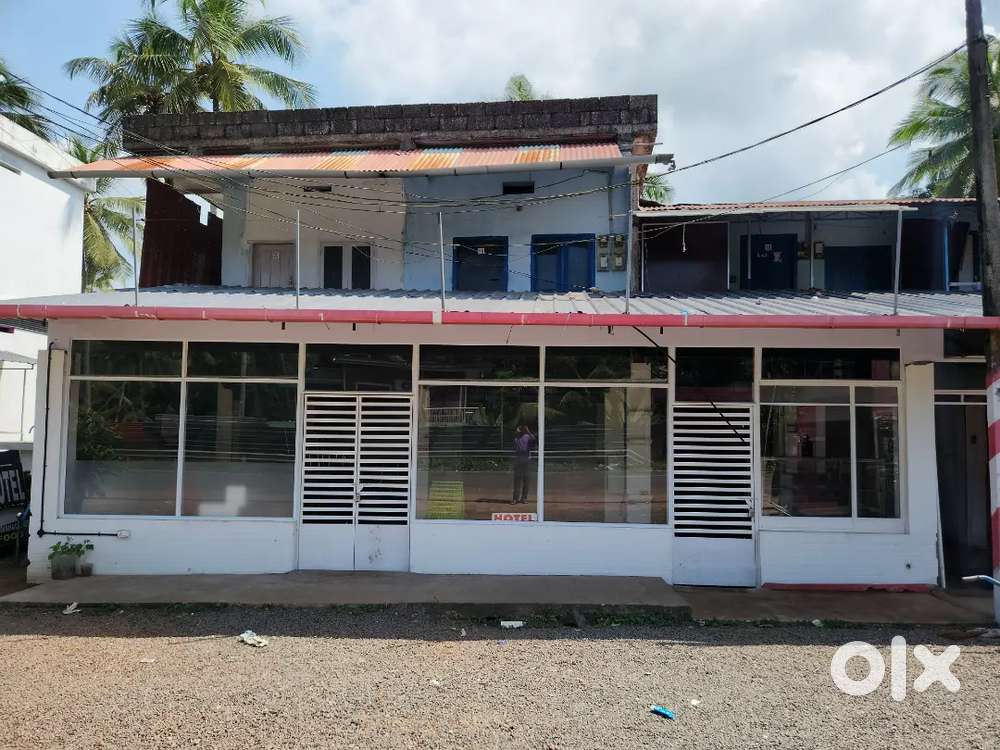 Hotel Room for rent in main Road