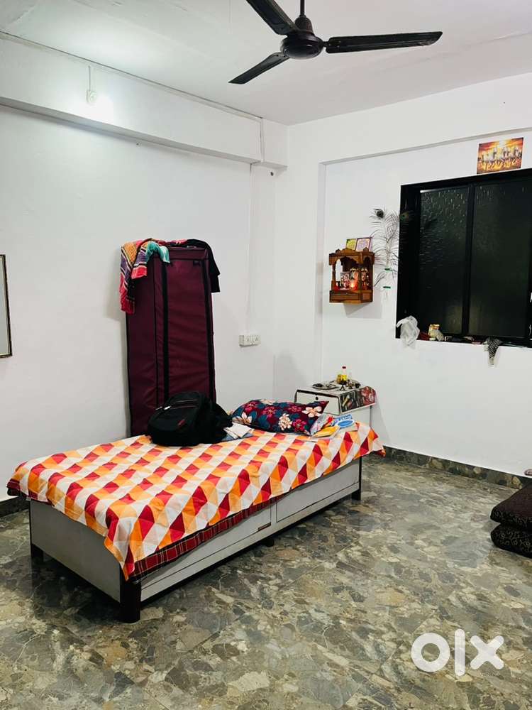 I need 2 girl for my 1bhk flat its urgent shifting