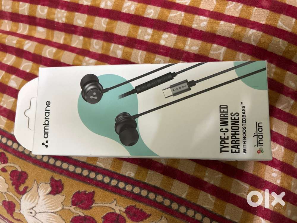 Type C wired earphones