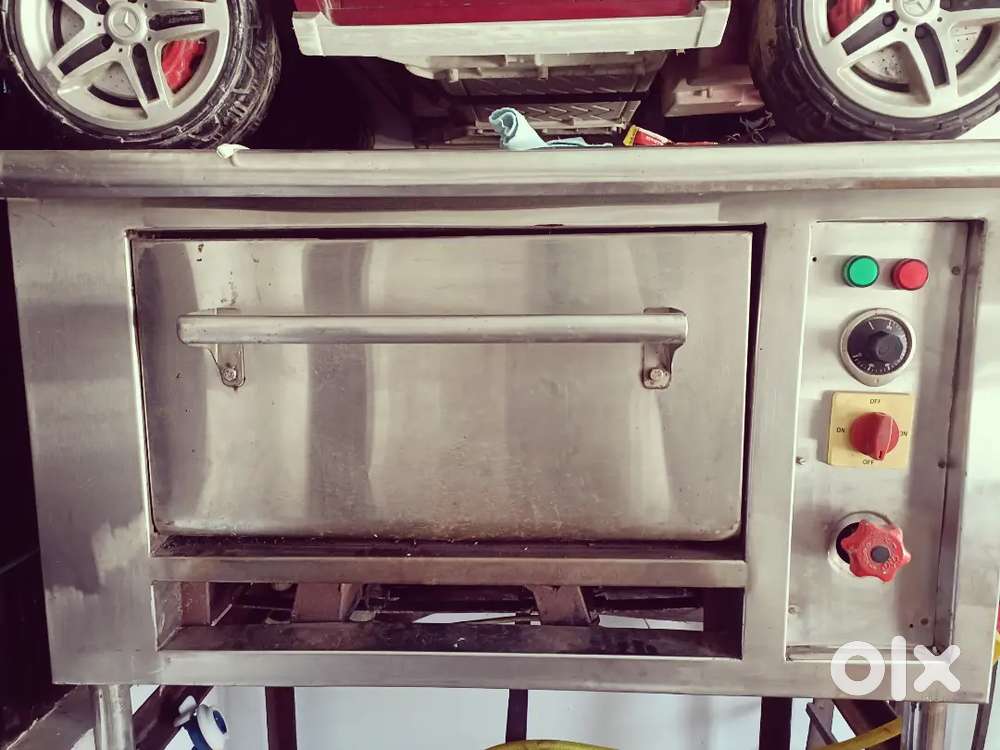 New condition jaisa oven gas plus electric bi