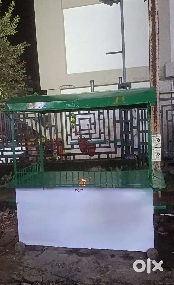 Fast food stall for sale