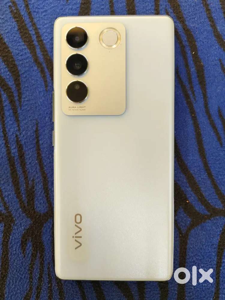 Vivo v27. 8+8 gp ram. 128 gp memory. Box available.
