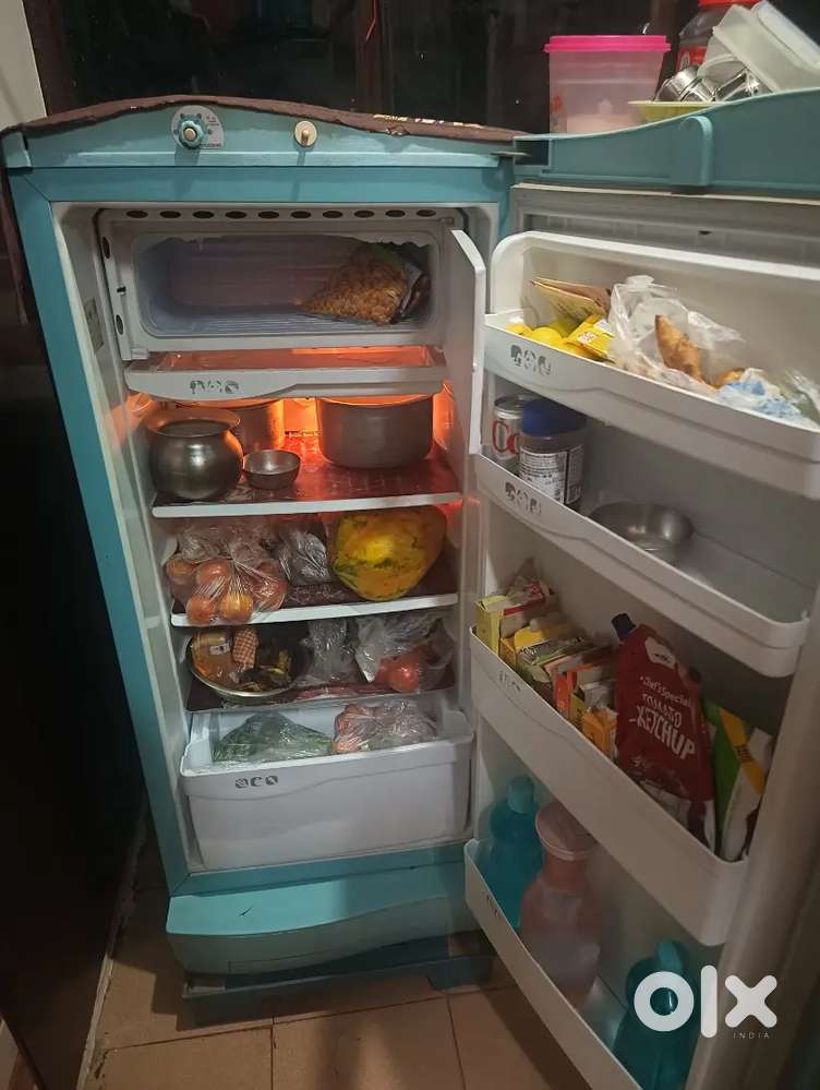 Single door fridge good and working condition