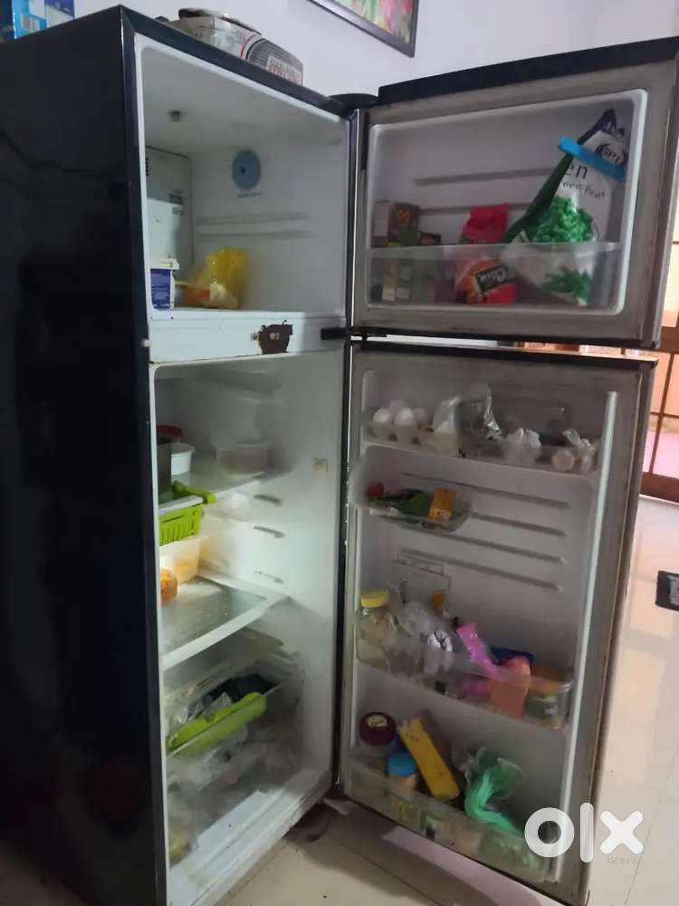 Double door fridge 235 ltr. good condition