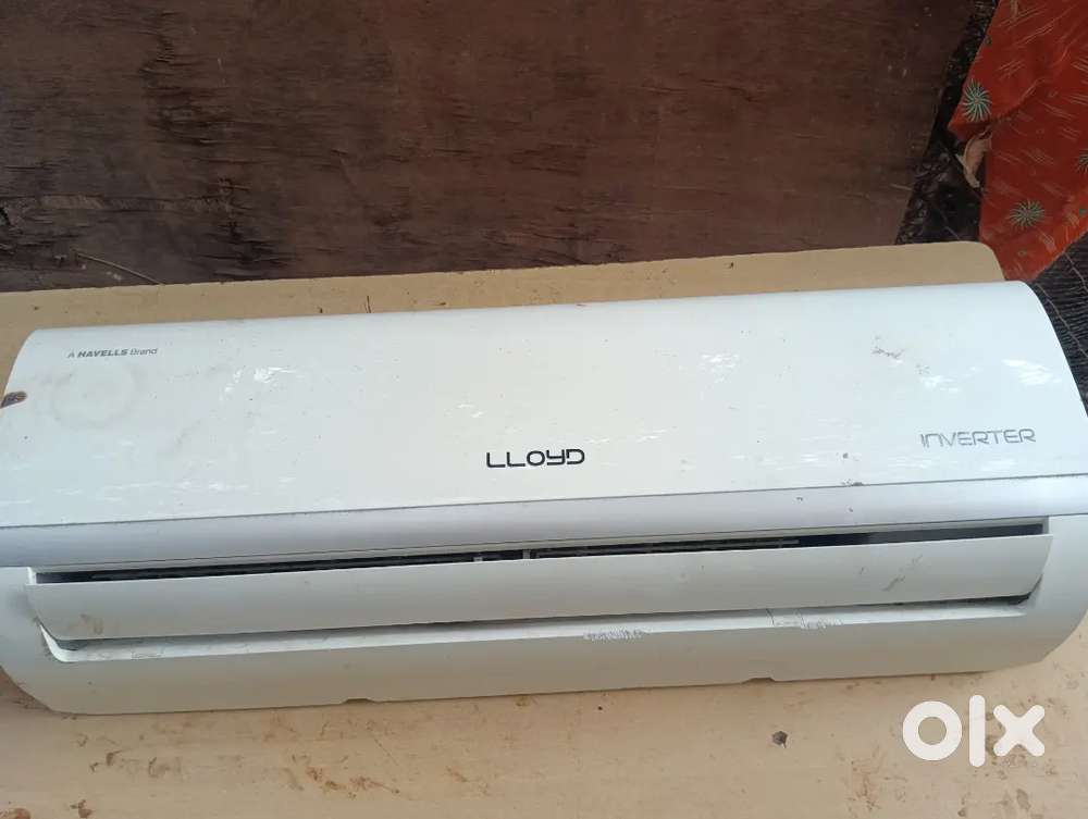 lloyd AC with outdoor