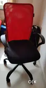 Ergonomic office chair- Excellent Condition