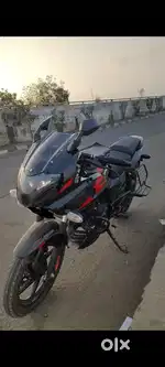 PULSAR 220F IN GOOD CONDITION