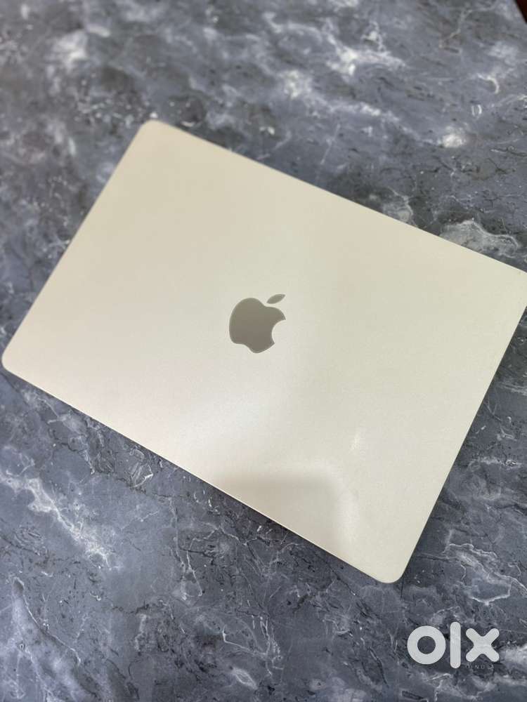 APPLE MACBOOK AIR M3 with APPLE CARE PLUS