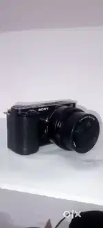 packaging.Sony ZV-E10 Mirrorless Camera – Excellent Condition