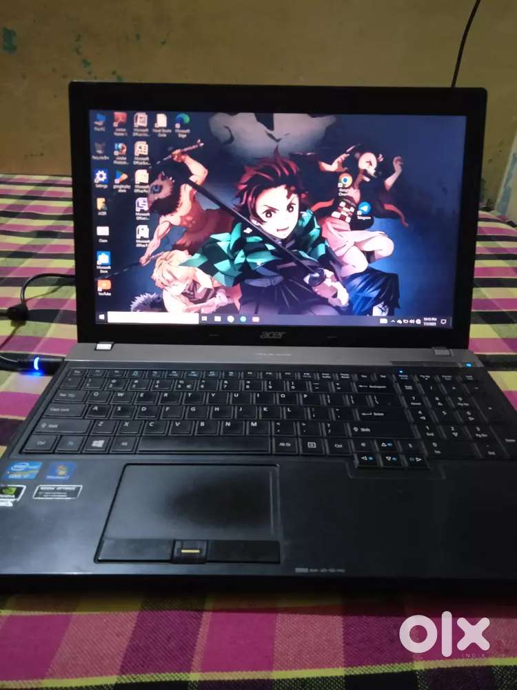 Gaming laptop with additional keyboard and a bag