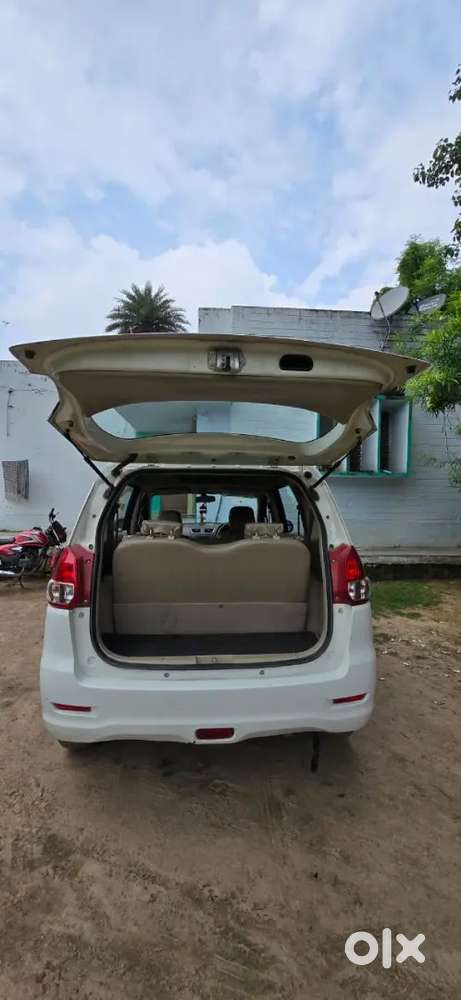 Maruti Suzuki Ertiga 2014 Diesel 142000 Km Driven