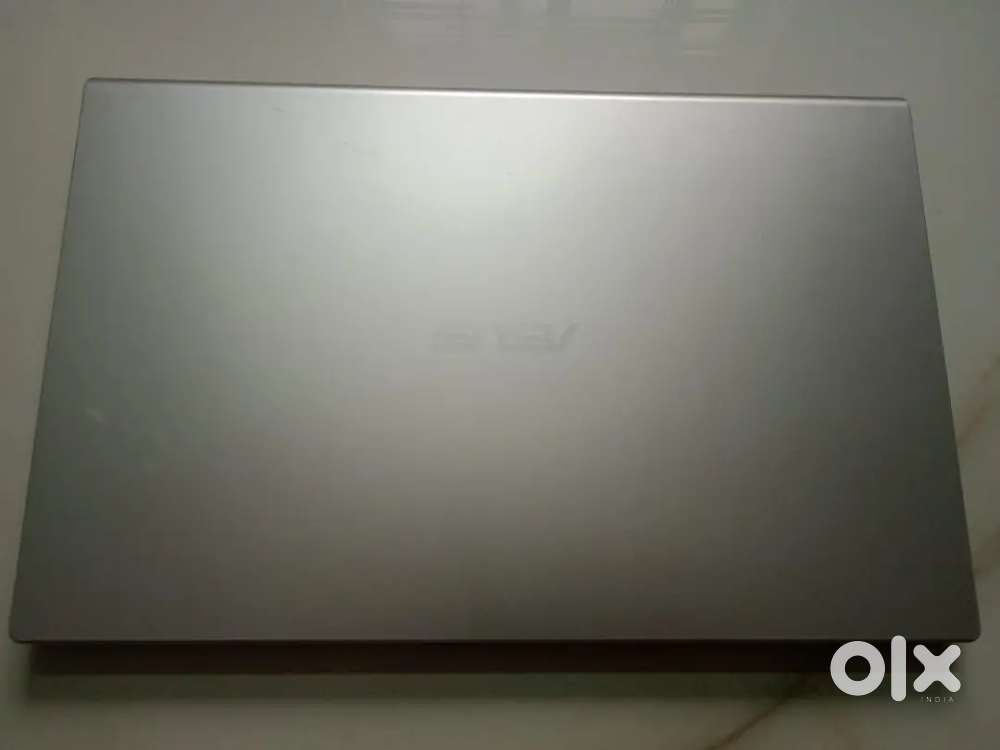 Asus VivoBook 15 – Stylish & Powerful Laptop in Great Condition