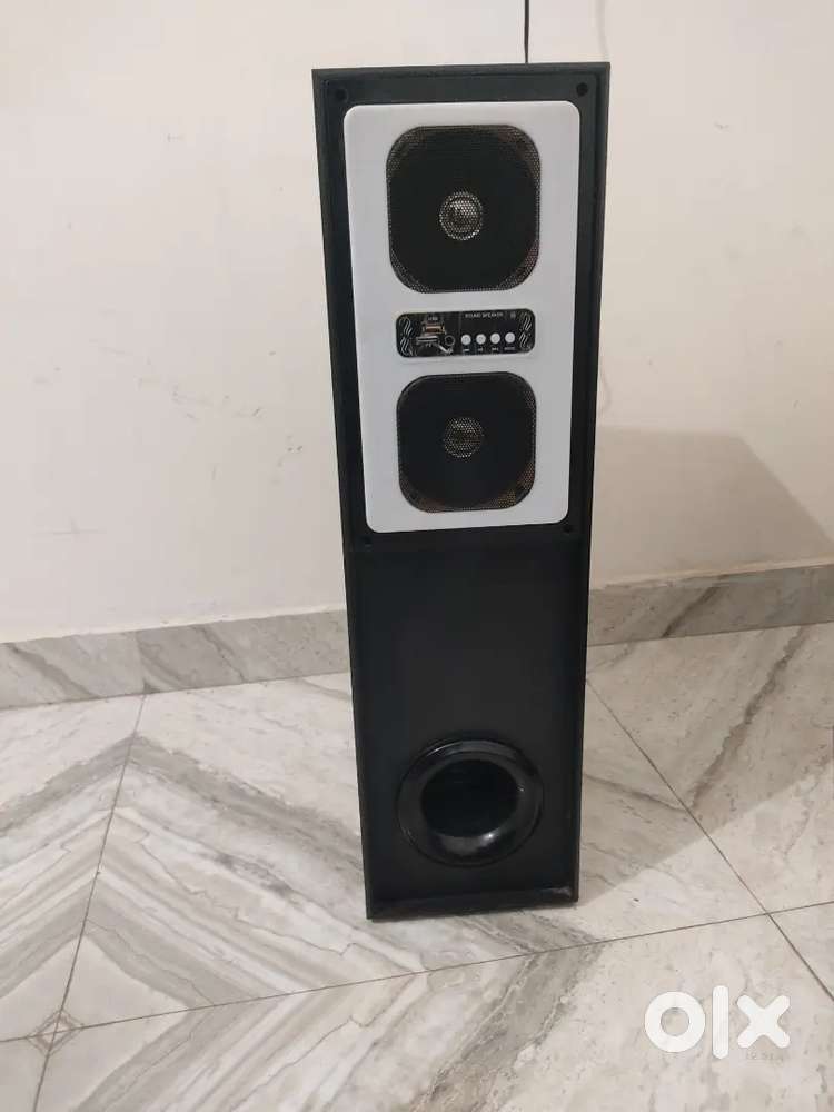 Seal pack new home theatre speaker