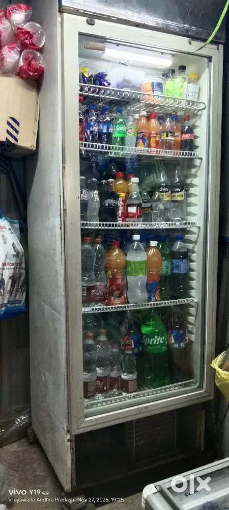 Pan shop fridge