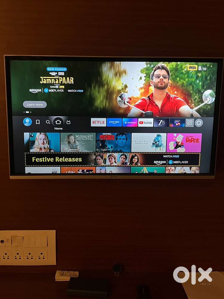 32inch Led TV along with Amazon Fire Stick