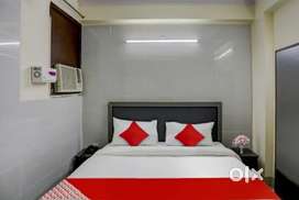 NO BROKERAGE! Comfortable Boys PGs with meals & amenities in Noida!